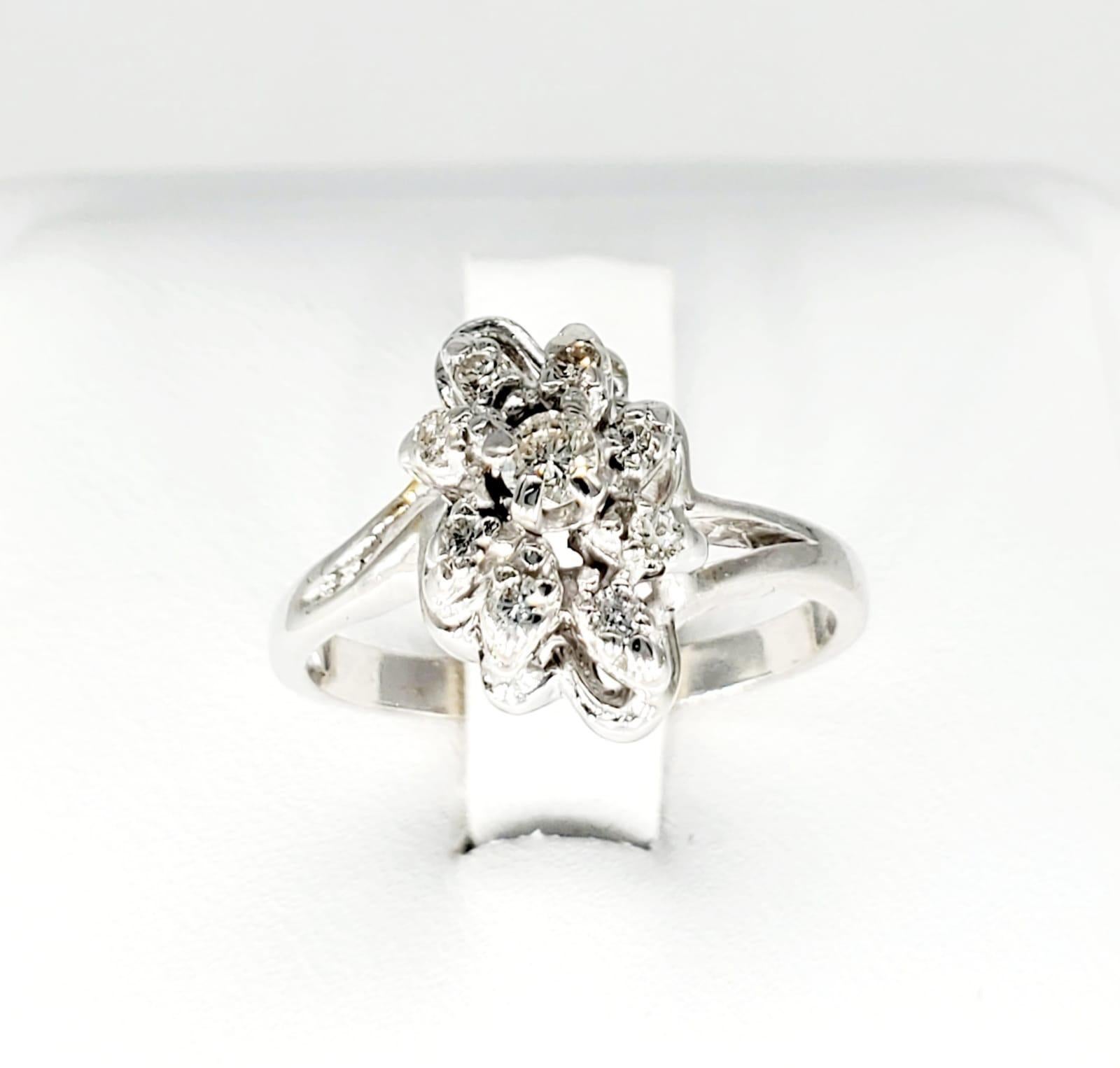 Women's Vintage 0.65 Carat Diamonds Cluster Ring 14 Karat White Gold For Sale