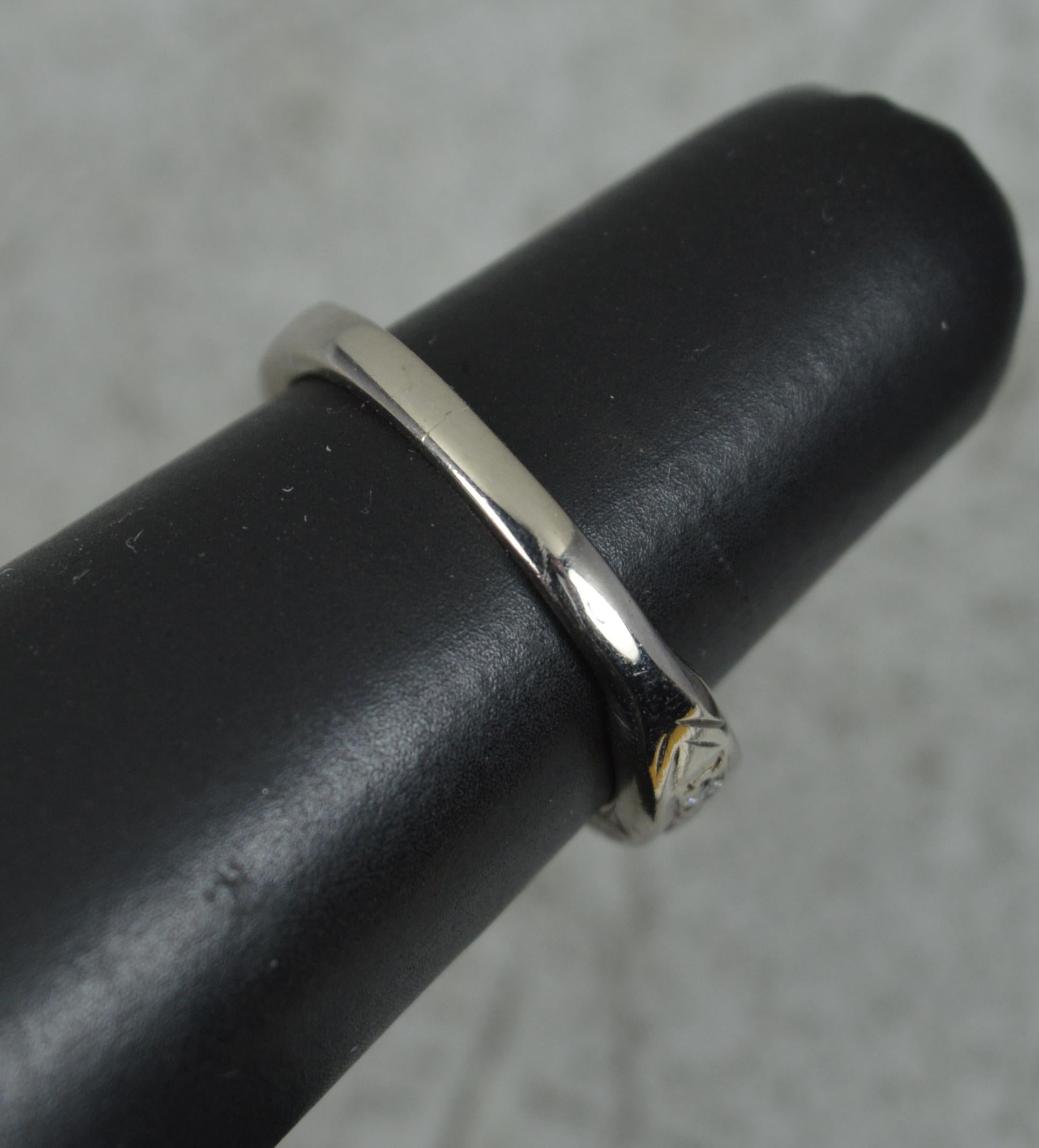 halber Eternity-Stack-Ring, 0,6 Karat Diamant und 18 Karat Weißgold im Angebot 5