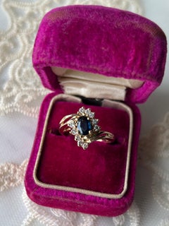 Vintage 0.73 Carat Sapphire and Diamond 14K Yellow Gold Cluster Ring 1980s