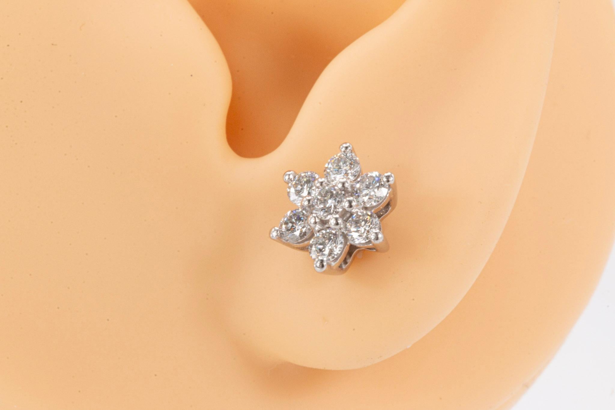 Vintage 0.74CT Runde Brillant Diamant Ohrringe in 14K & 10k Weißgold Damen im Angebot