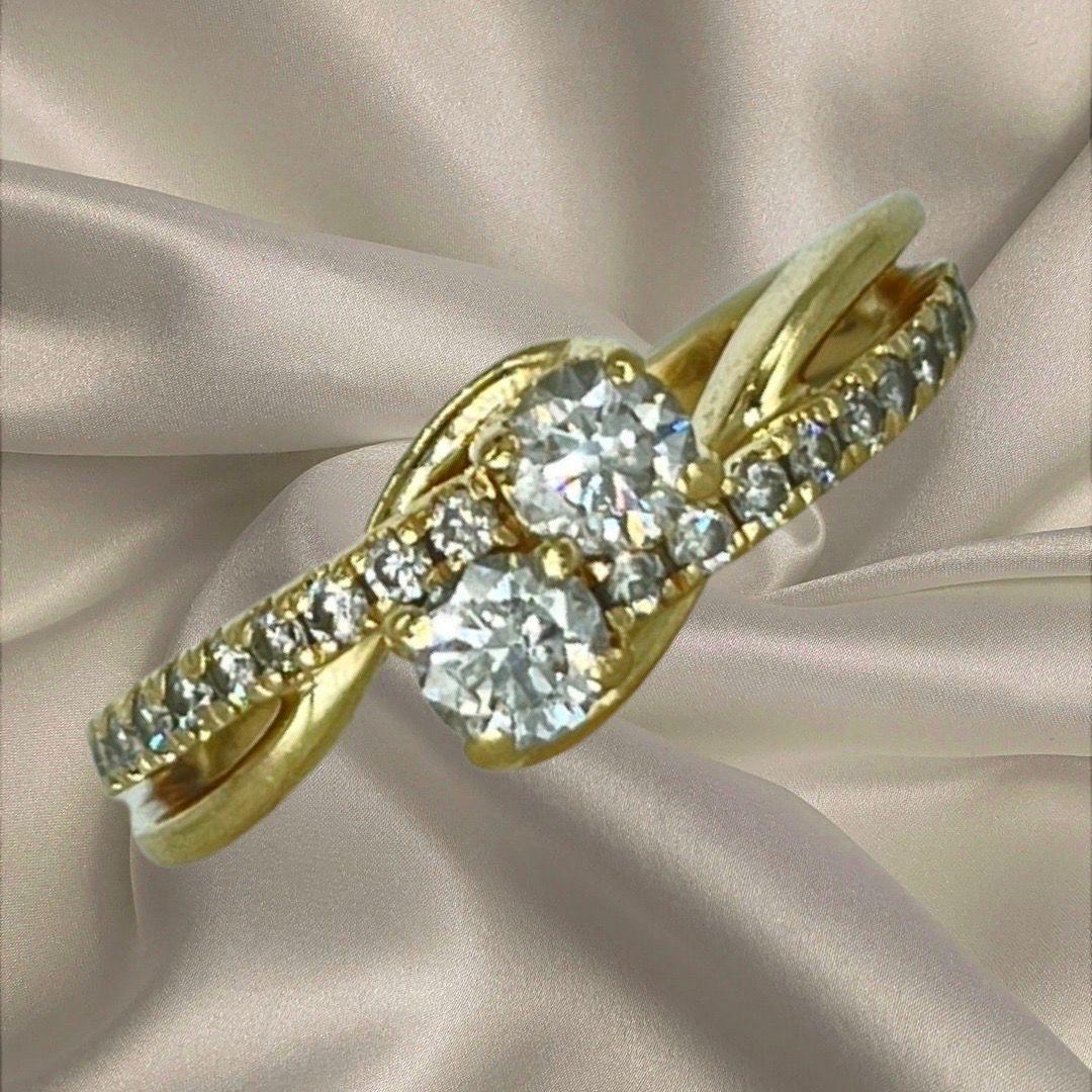 Vintage 0.75 Carat Diamond Interlocking Design Ring 14k In Excellent Condition For Sale In Miami, FL