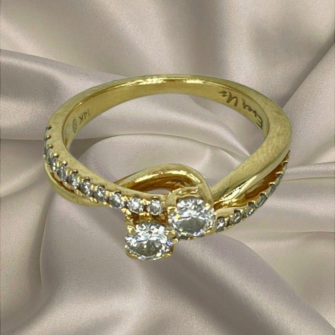 Women's Vintage 0.75 Carat Diamond Interlocking Design Ring 14k For Sale