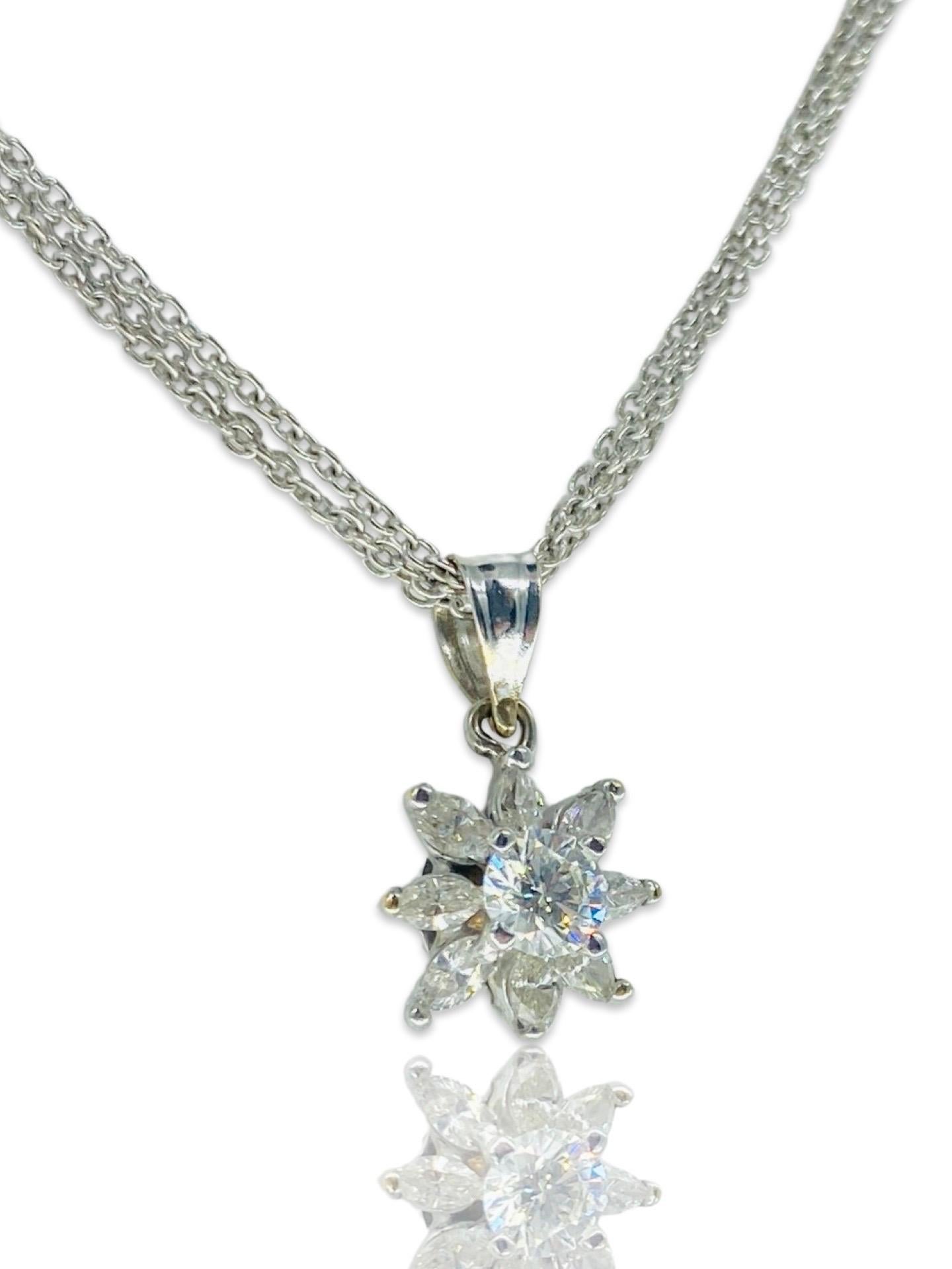 Vintage 0.75 Carat Diamonds Marquise Leaf Floral Pendant Necklace 18k White Gold In Excellent Condition For Sale In Miami, FL