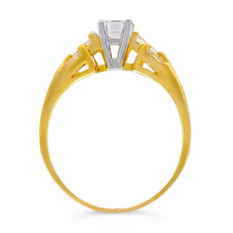 0,75ct. Diamant-Verlobungsring mit Smaragdschliff E-F VVS2, Gelbgold Damen im Angebot