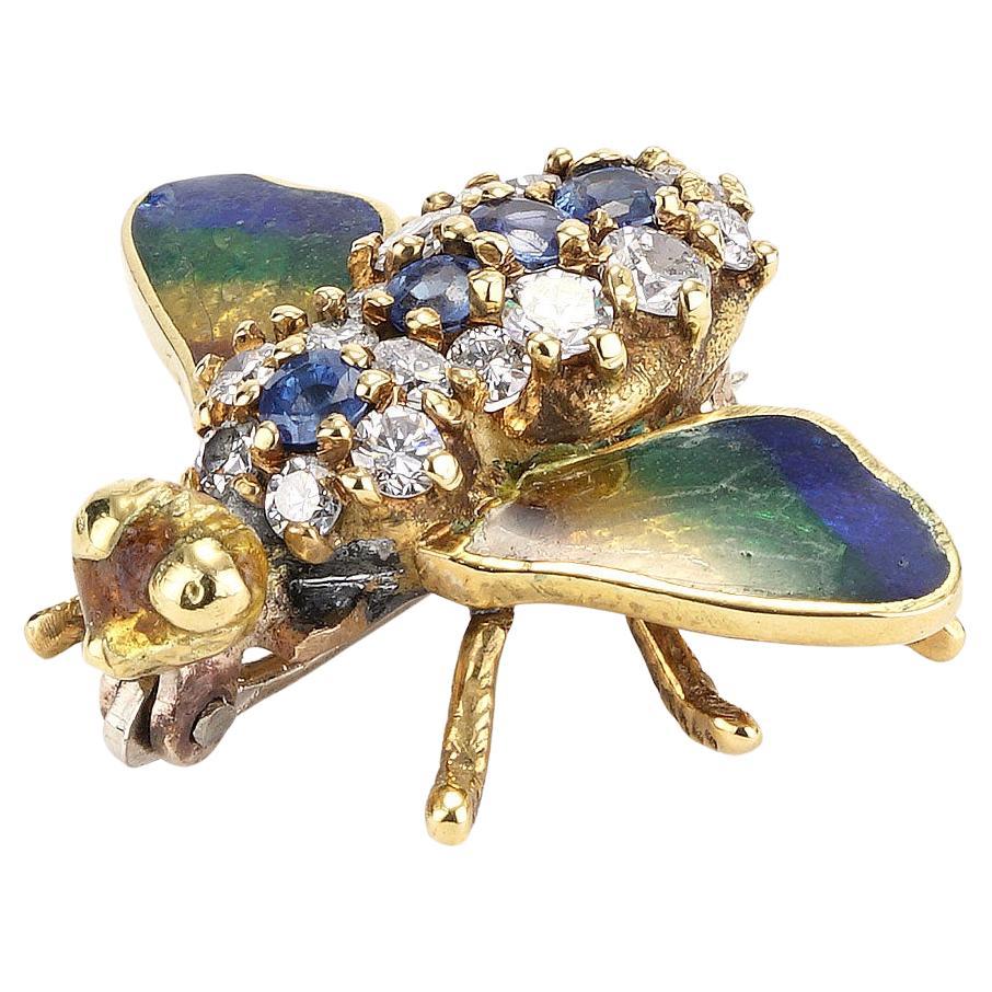 Vintage 0.80 cttw Sapphire And Diamond Bee Pin In 18k Yellow Gold & Enamel Wings For Sale