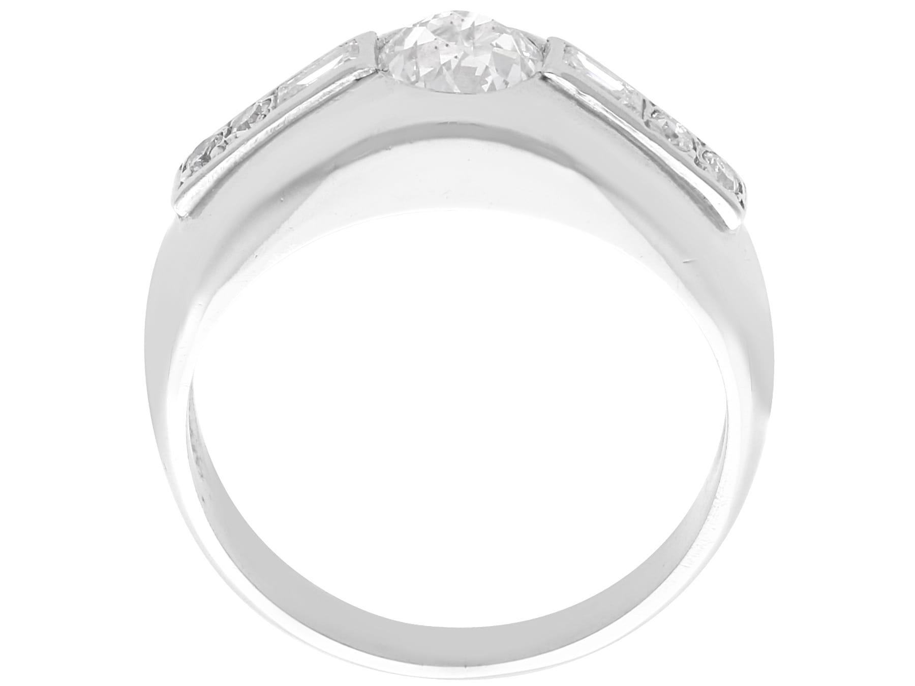 Vintage 0.82 Carat Diamond and Platinum Ring Circa 1940 In Excellent Condition For Sale In Jesmond, Newcastle Upon Tyne
