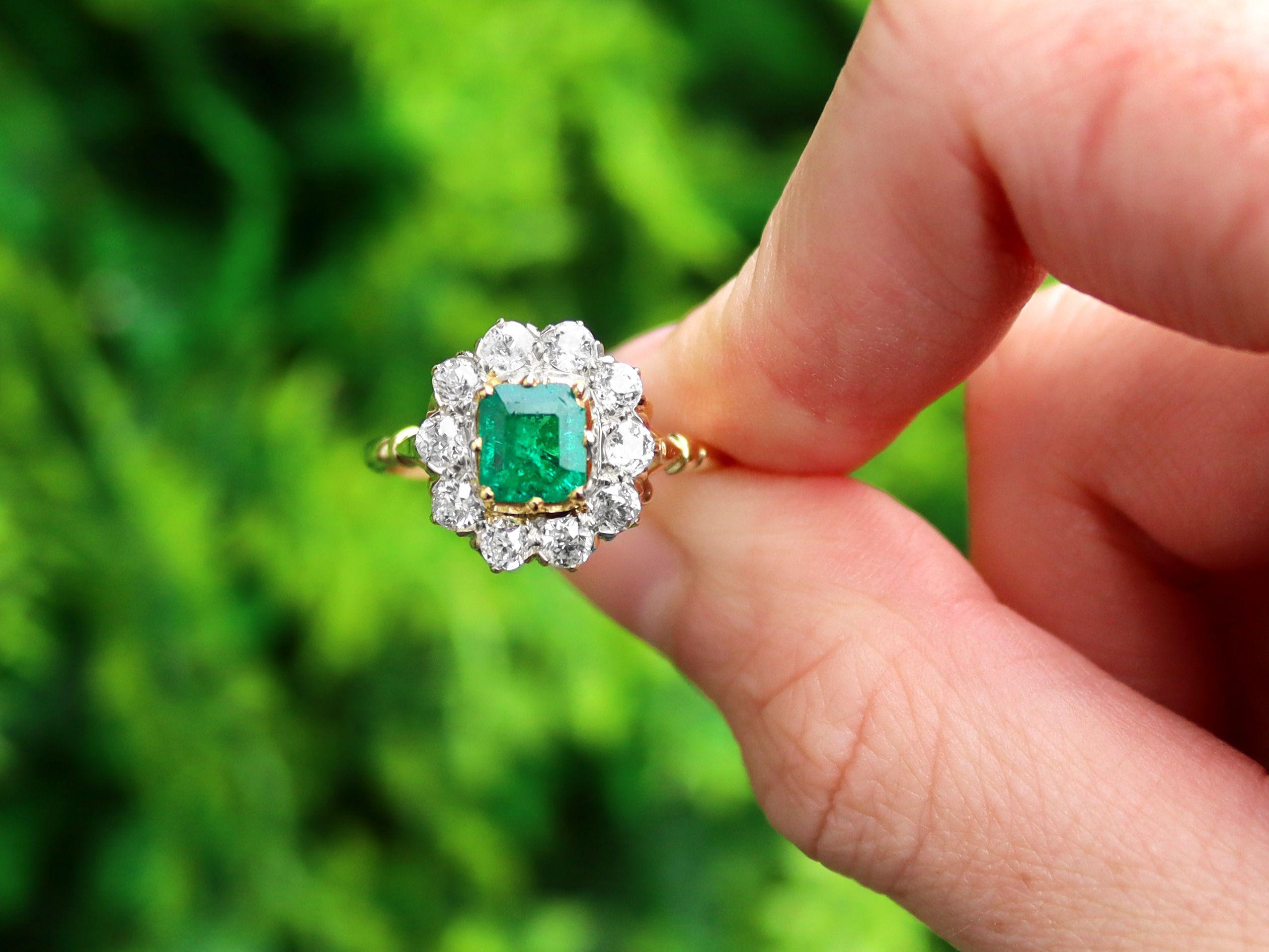 A stunning, fine and impressive 0.82 carat emerald and 1.00 carat diamond, 18 carat yellow gold dress ring; part of our diverse vintage jewellery and estate jewelry collections

This stunning, fine and impressive vintage emerald ring has been
