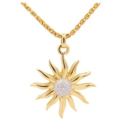 Vintage 0.85 Carat Sun Motif Diamond Pendant Necklace in 18k Yellow Gold