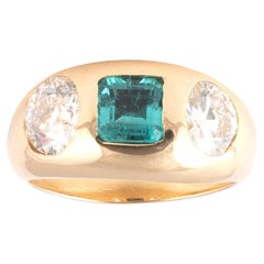 Vintage 0.85ct Colombian Emerald and 2.05ct Old Cut Diamond Three Stone Set Ring