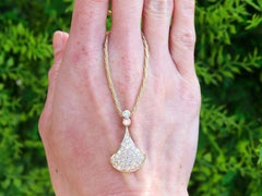 Vintage 1980s 0.85 Carat Diamond and 14k Yellow Gold Pendant
