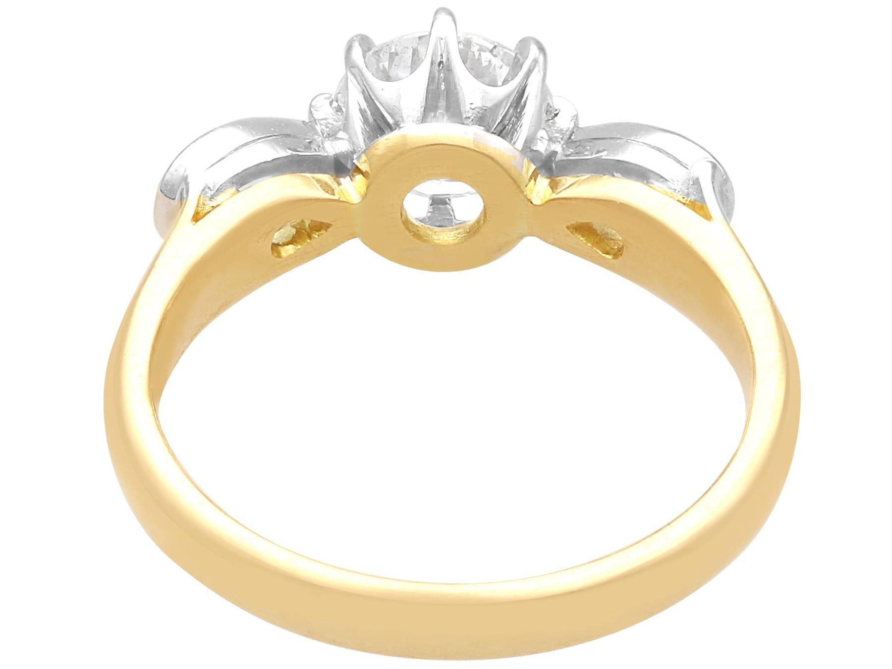 Vintage 0,90 Karat Diamant 0,46 Karat Aquamarin 18k Gelbgold Ring CIRCA 1990 für Damen oder Herren im Angebot