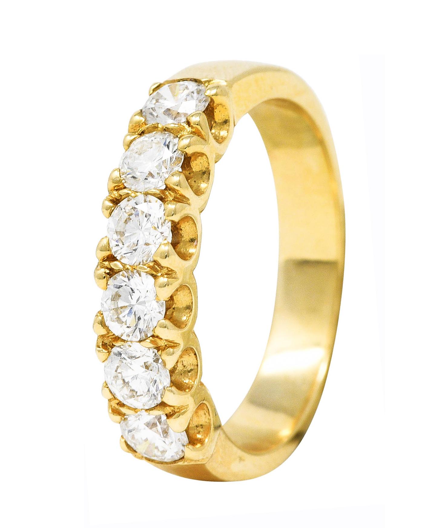 Vintage 0.90 Carats Diamond 14 Karat Yellow Gold Fishtail Wedding Band Ring 1
