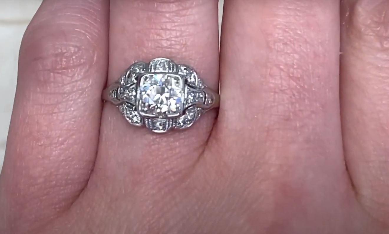 Vintage 0.90ct Old European Cut Diamond Engagement Ring, Diamond Halo, Platinum For Sale 1