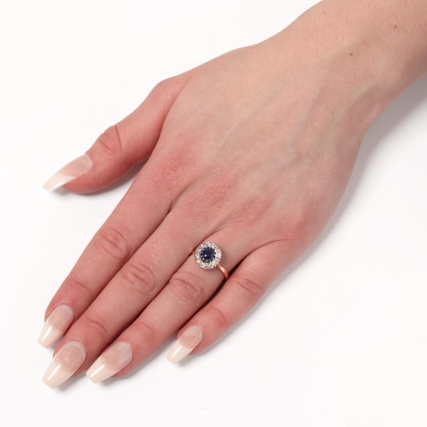 Vintage-Cluster-Ring mit 0,90 Karat Saphir und Diamant, ca. 1950er Jahre Damen im Angebot
