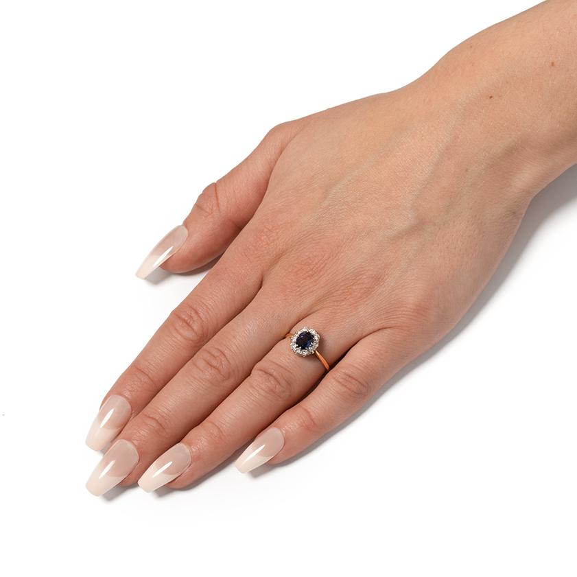 Donna Anello a grappolo con zaffiro e diamante da 0,90 carati d'epoca, 1950 ca. in vendita