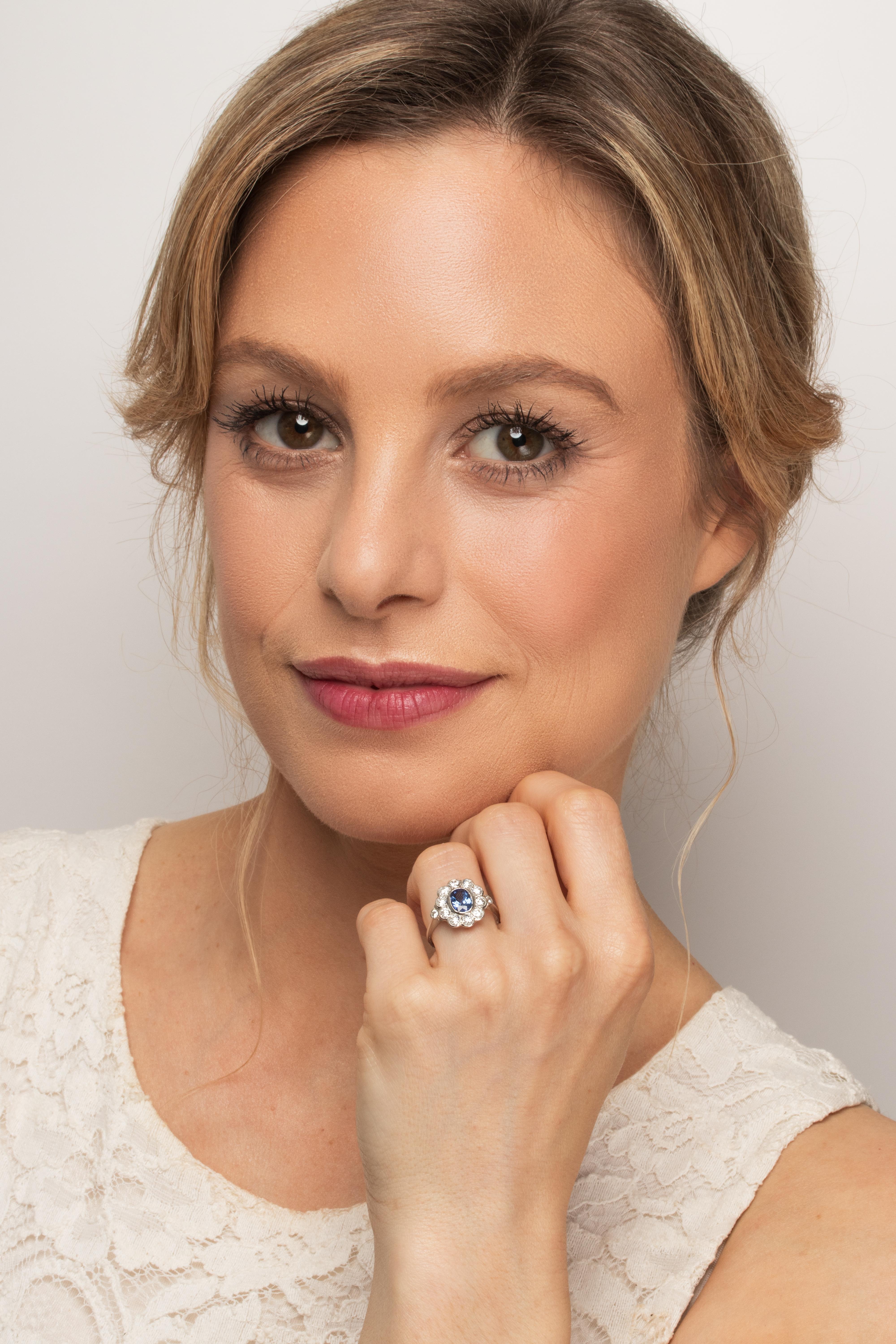 Vintage 0.90ct Sapphire and Diamond Cluster Ring, c.1950s 1