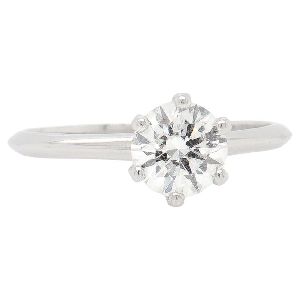 Vintage 0.94 ct Solitaire Diamond Ring in a Tiffany & Co. Platinum Setting For Sale