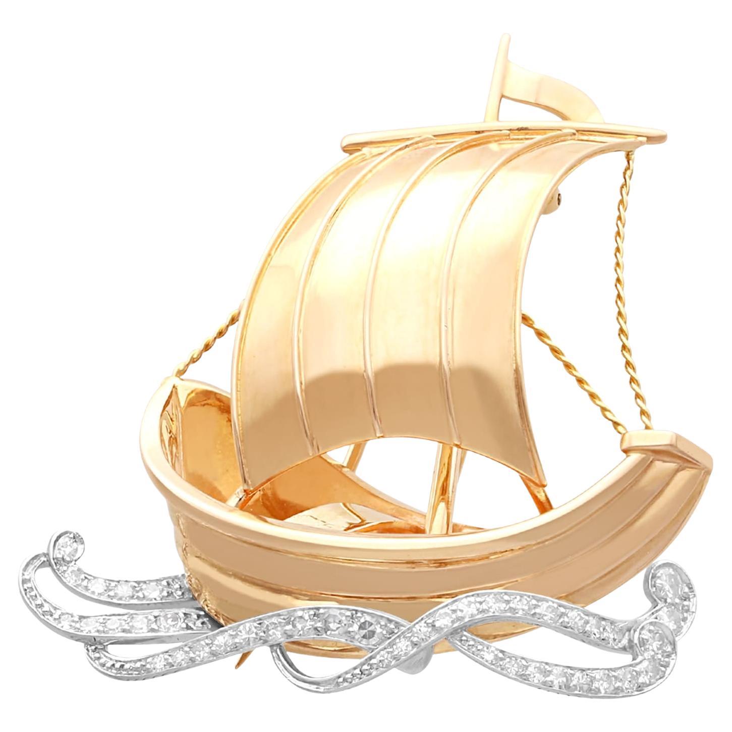Vintage 0.95 Carat Diamond and 18 Karat Yellow Gold Boat Brooch Circa 1945 For Sale