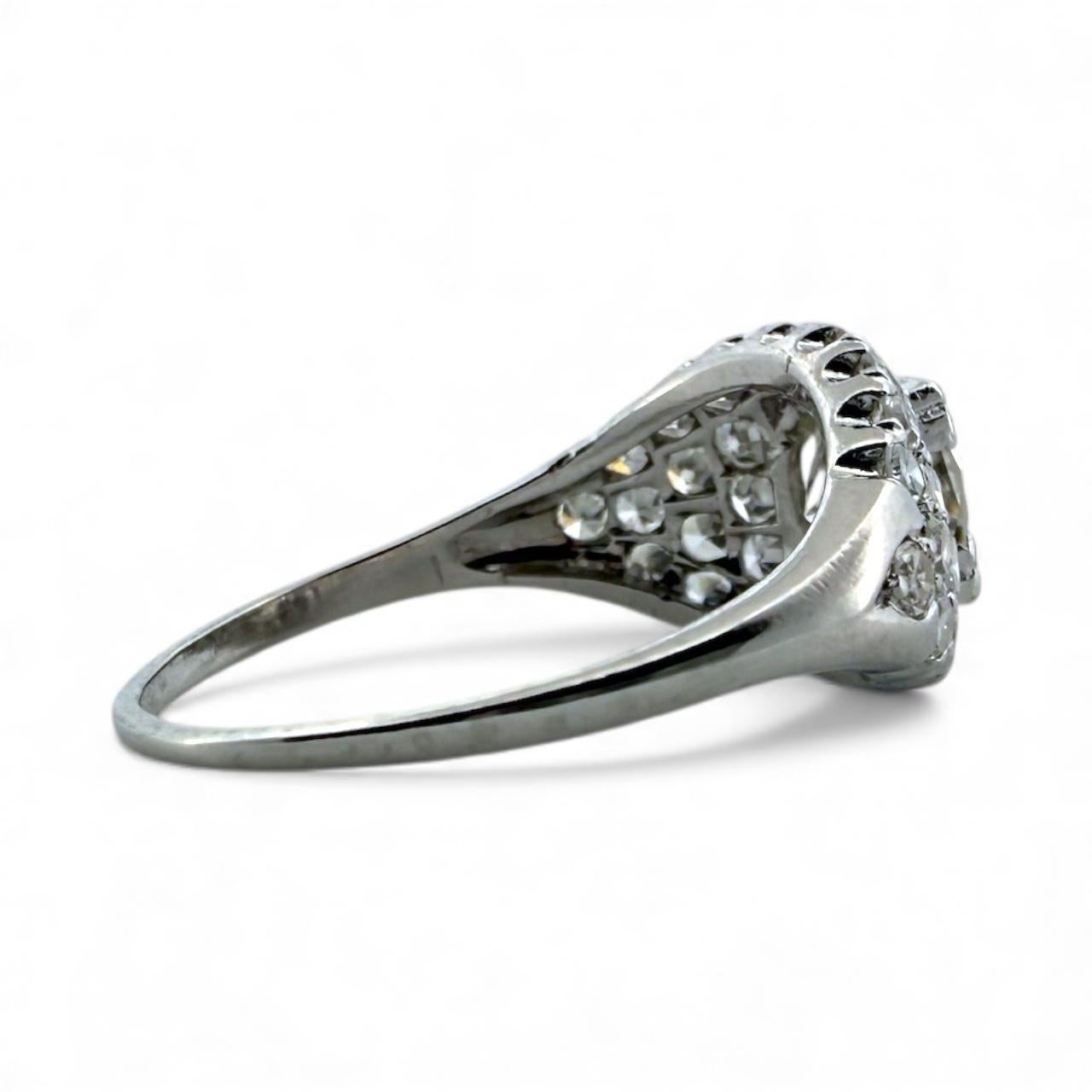 Anello di fidanzamento vintage in platino con diamante da 0.95 carati in vendita 5