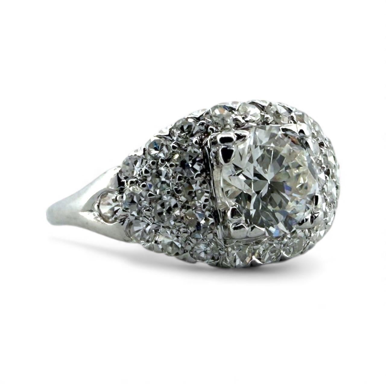 Donna Anello di fidanzamento vintage in platino con diamante da 0.95 carati in vendita