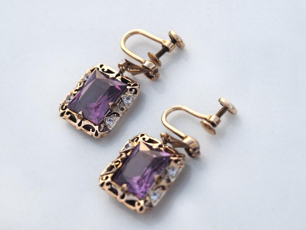 12 karat gold earrings