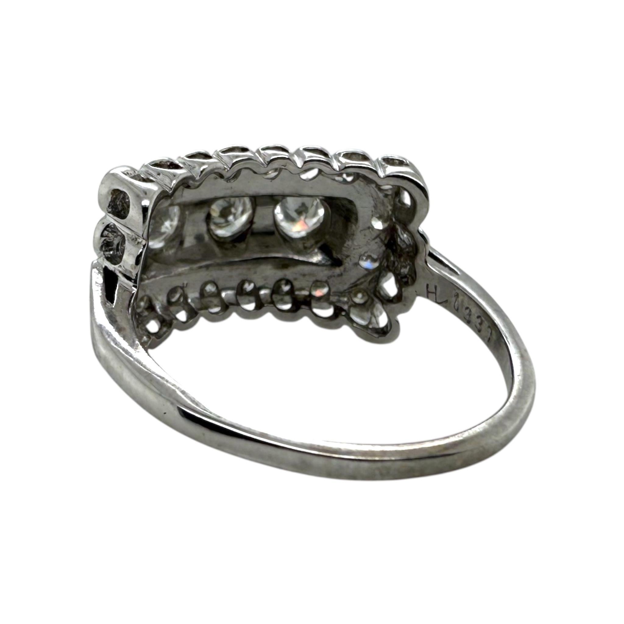 Anillo de cóctel vintage de diamantes de 1 quilate y oro blanco de 14 quilates en venta 2