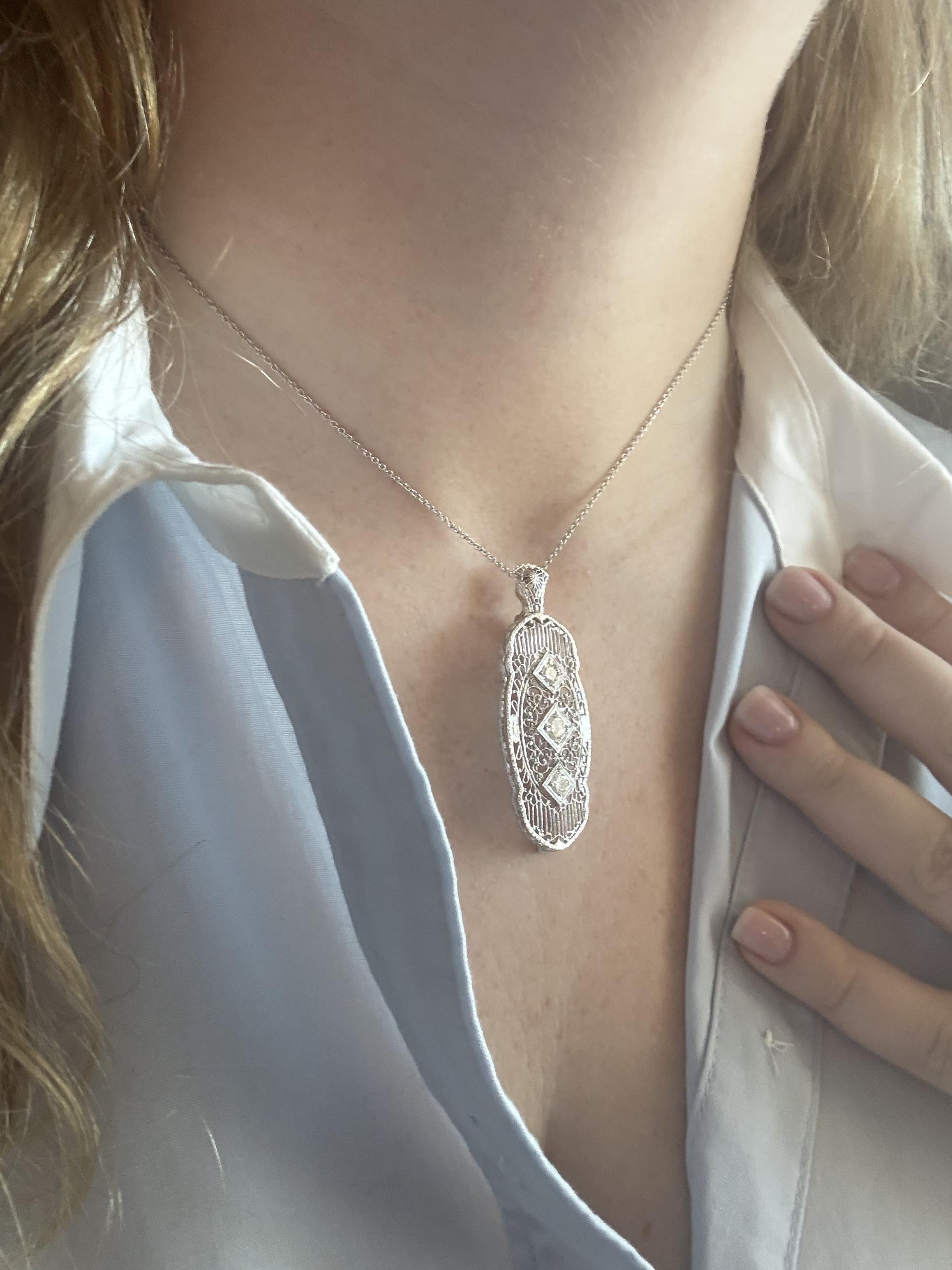Art déco Pendentif broche filigrane combo vintage en or blanc 14 carats avec diamants de 1 carat en vente