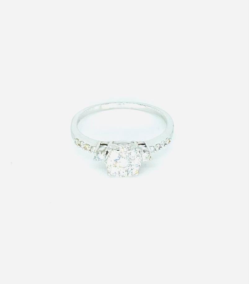 Verlobungsring 14k Weißgold mit 1 Karat Diamanten und Halo, Vintage Damen im Angebot