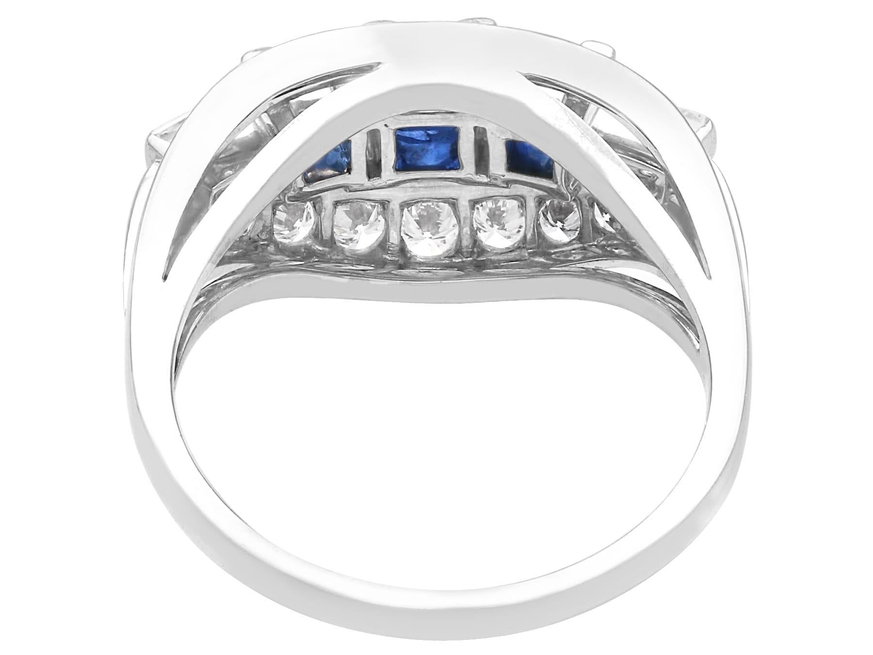 Vintage 1 Carat Sapphire and Diamond 18k White Gold Ring In Excellent Condition For Sale In Jesmond, Newcastle Upon Tyne