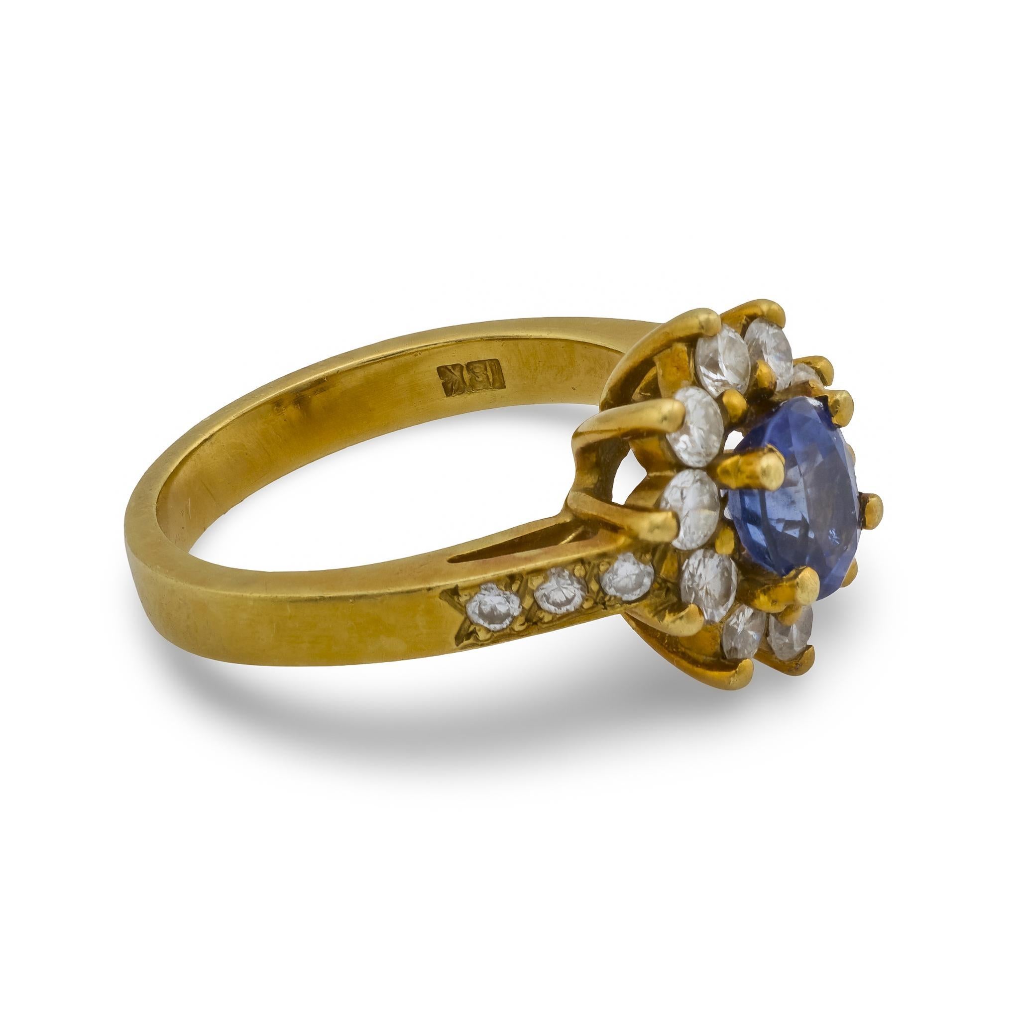 Moderne Vintage 1 carat saphir diamant or jaune 18k bague cluster en vente