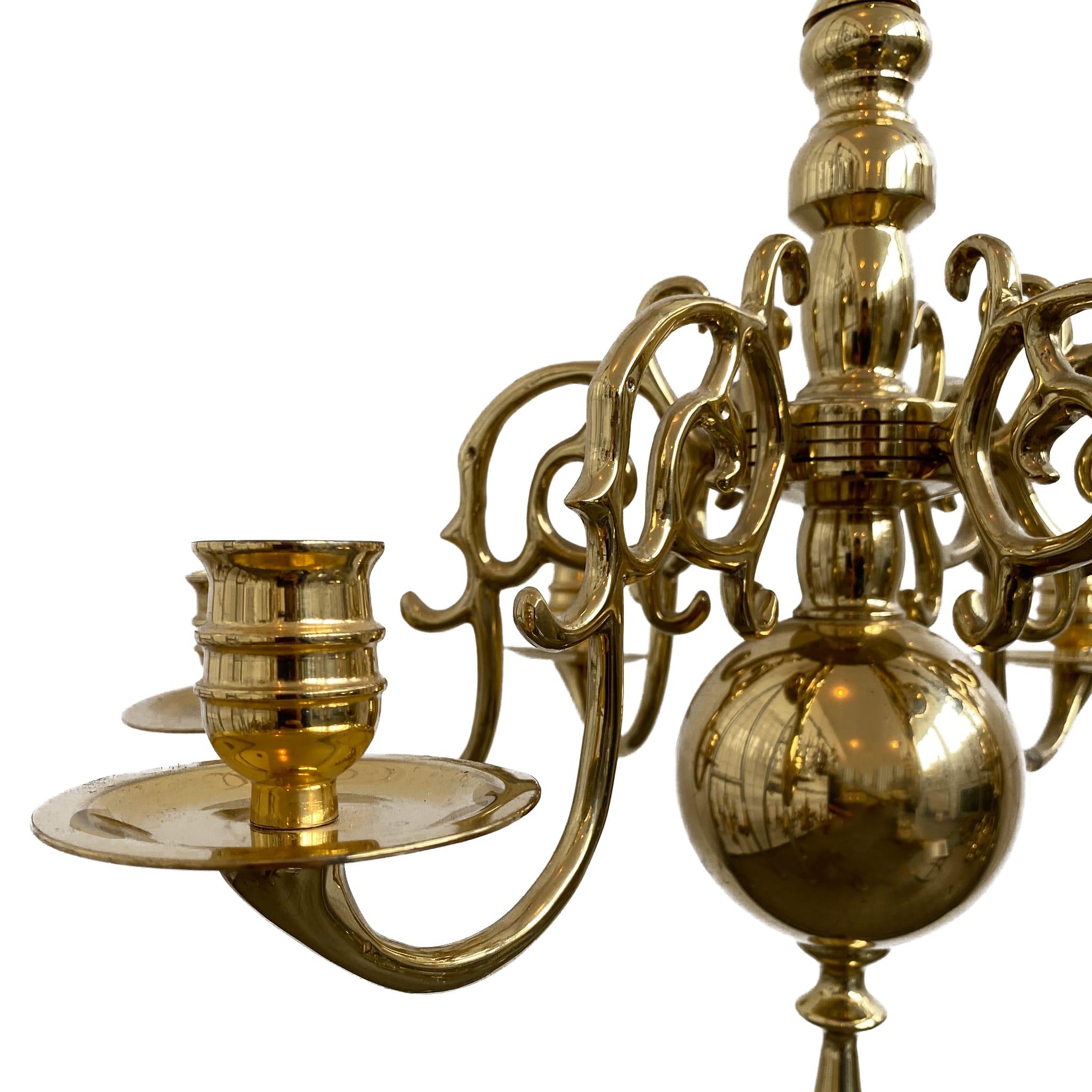 Late 20th Century Vintage 1 Tier 17th Century Candle Dutch Brass Chandelier 6 Lights H45xW50 For Sale