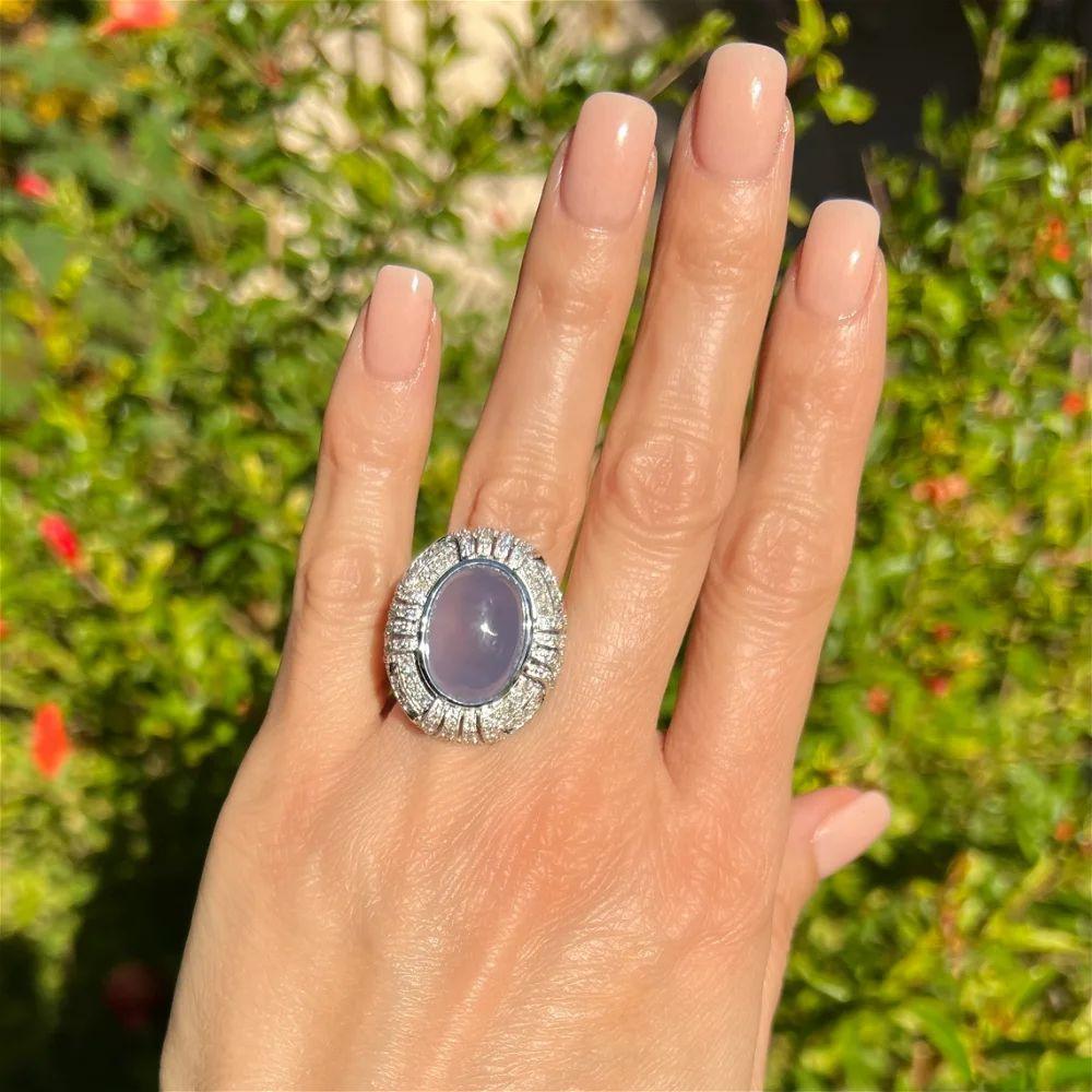 Art Deco Vintage 10 Carat Blue Chalcedony and Diamond Gold Cocktail Ring For Sale