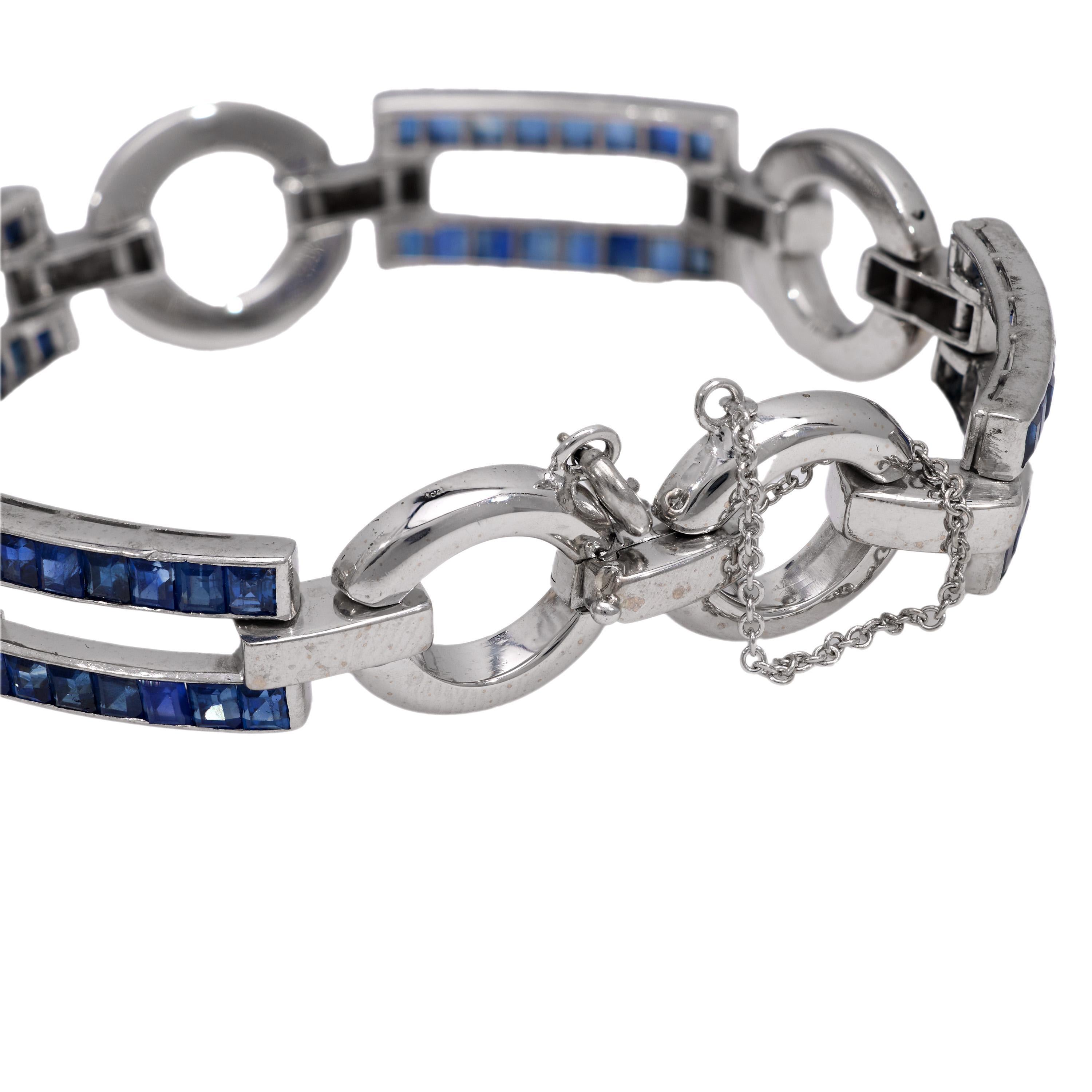 Modern Vintage 10 carat total weight sapphire 14k white gold bracelet For Sale