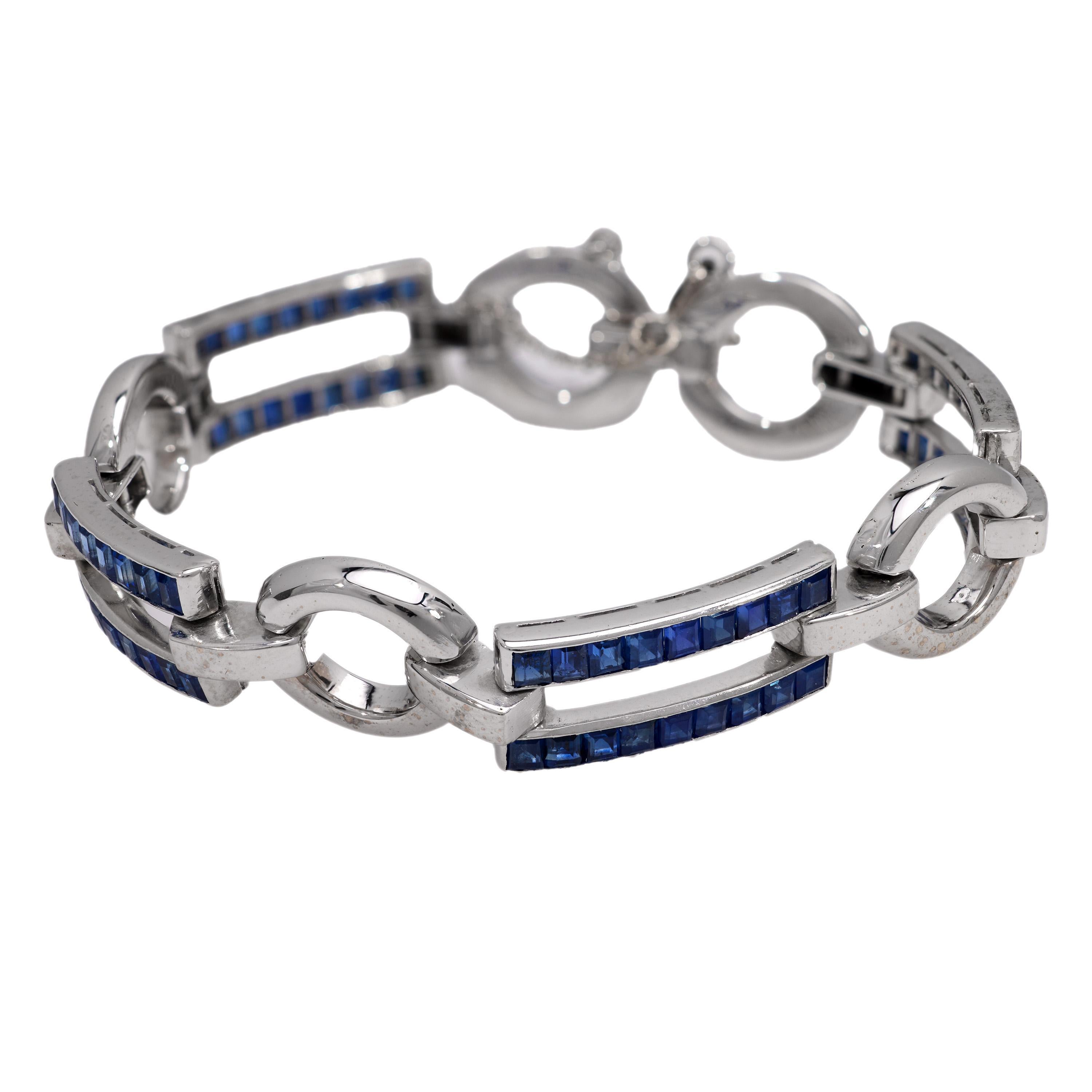 Vintage 10 carat total weight sapphire 14k white gold bracelet In Good Condition For Sale In Beverly Hills, CA