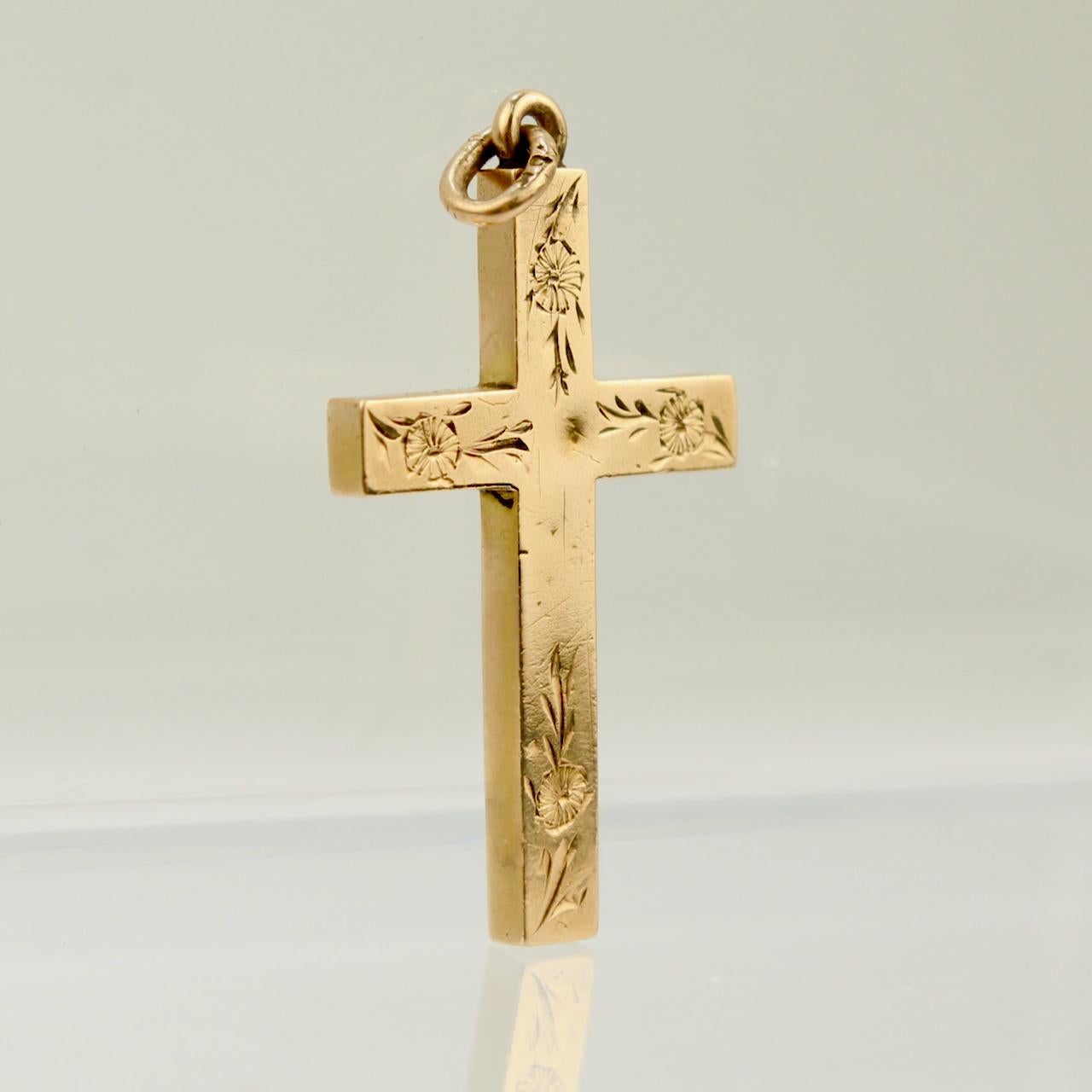 Anhänger oder Charme, Kreuz oder Kruzifix, 10 Karat Gold (Viktorianisch)