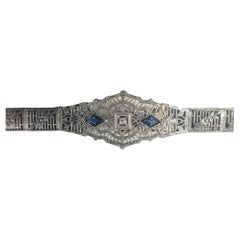 Bracelet vintage en or blanc 10 carats filigrane avec diamants et verre bleu n° 14747