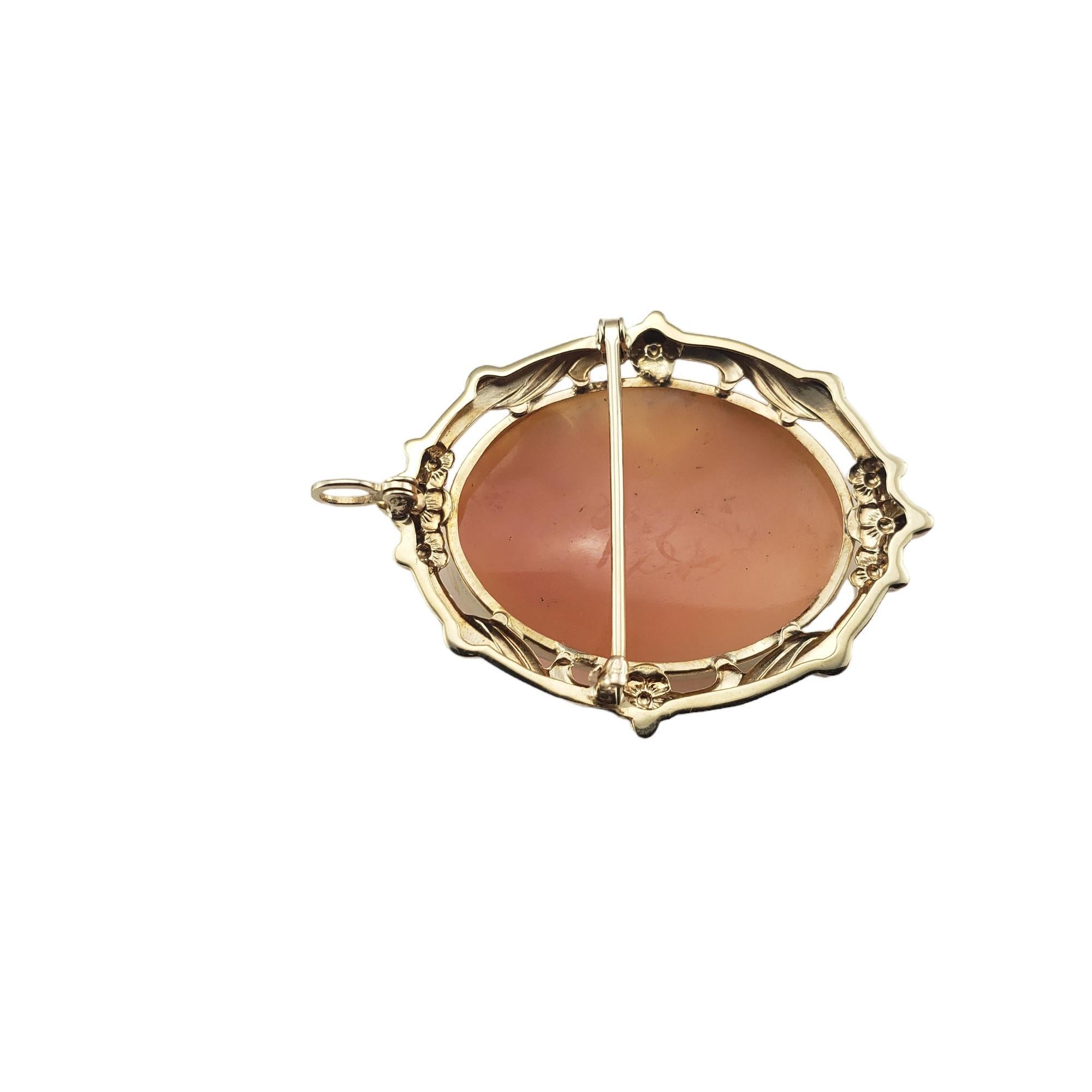 Vintage 10 Karat Yellow Gold Cameo Brooch/Pendant In Good Condition In Washington Depot, CT