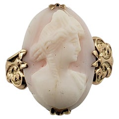 Vintage 10 Karat Yellow Gold Cameo Ring