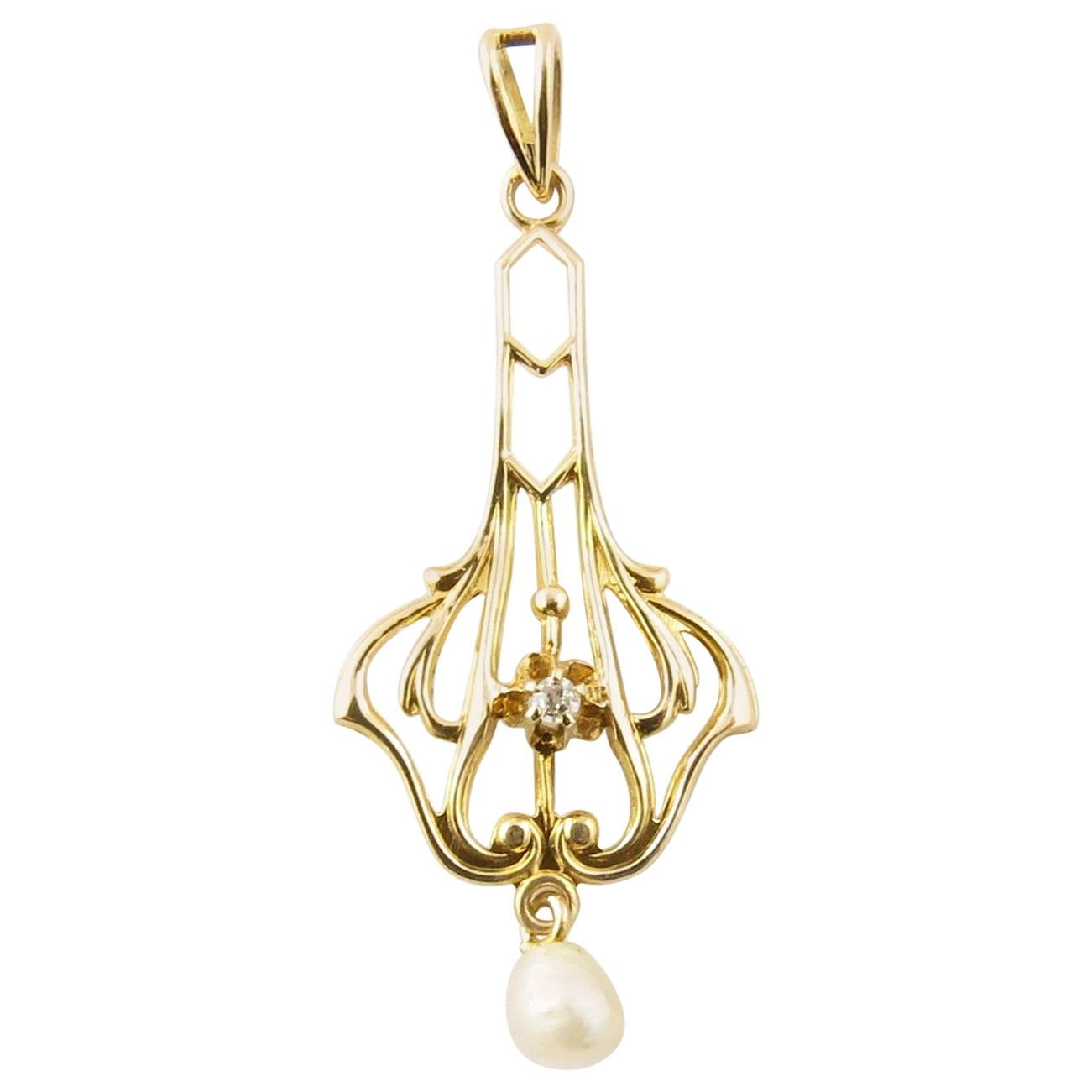 Vintage 10 Karat Yellow Gold Diamond and Seed Pearl Pendant #4352