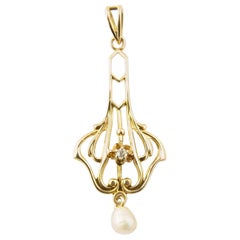 Vintage 10 Karat Yellow Gold Diamond and Seed Pearl Pendant #4352
