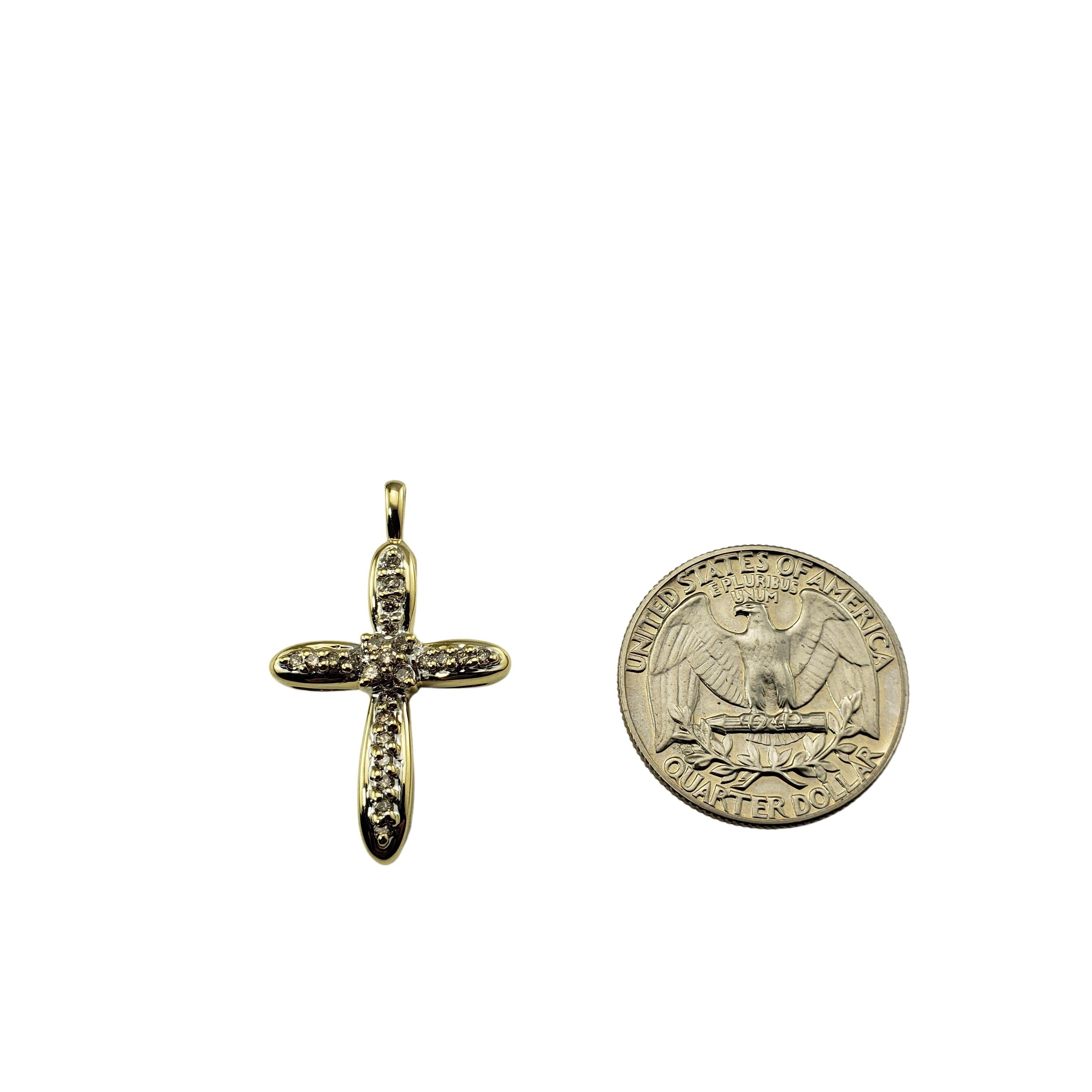 Vintage 10 Karat Yellow Gold Diamond Cross Pendant In Good Condition For Sale In Washington Depot, CT