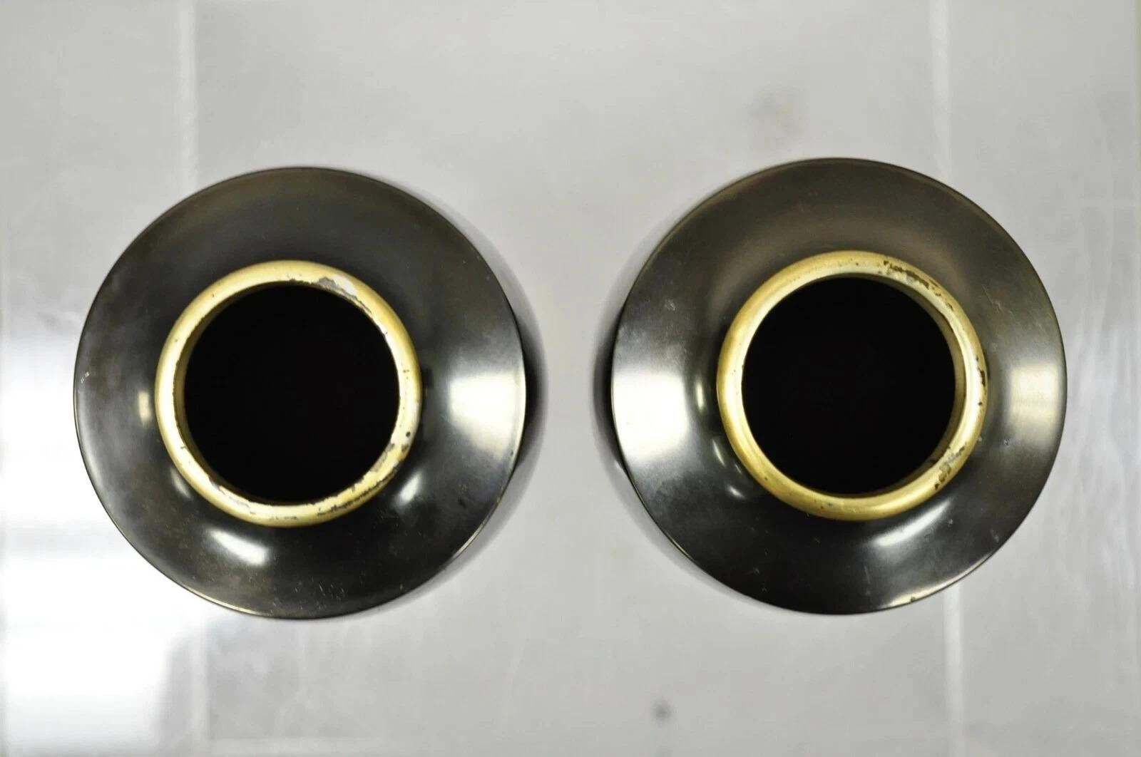 Set di vasi orientali di bronzo da 10