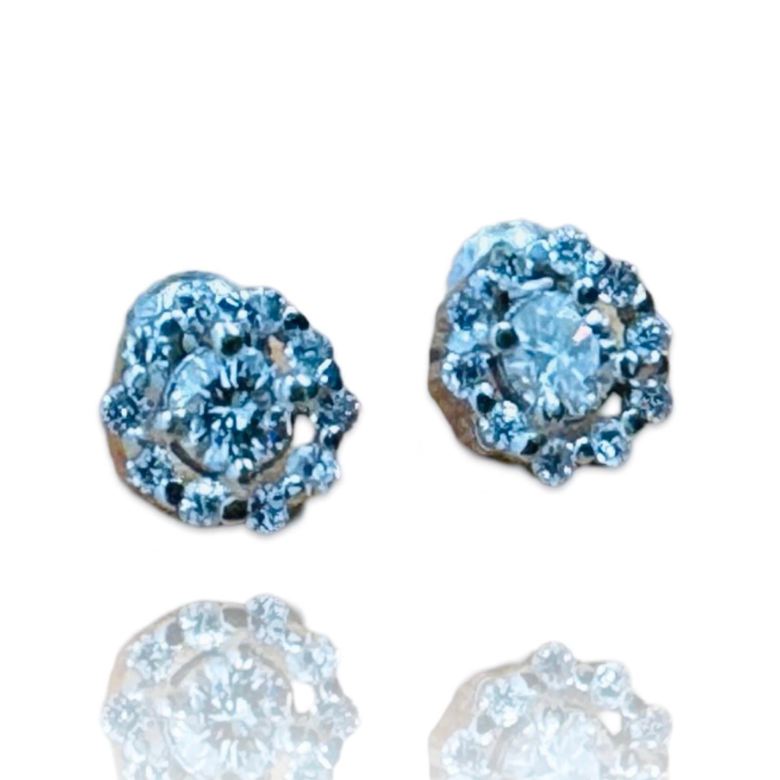 Round Cut Vintage 1.00 Carat Round-Cut Diamonds Halo Stud Earrings 14k White Gold For Sale