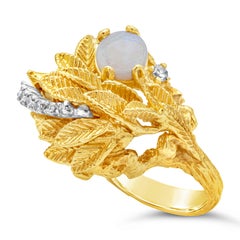 Vintage 1.00 Carat Cabochon White Opal & Diamond Golden Leaf Fashion Ring