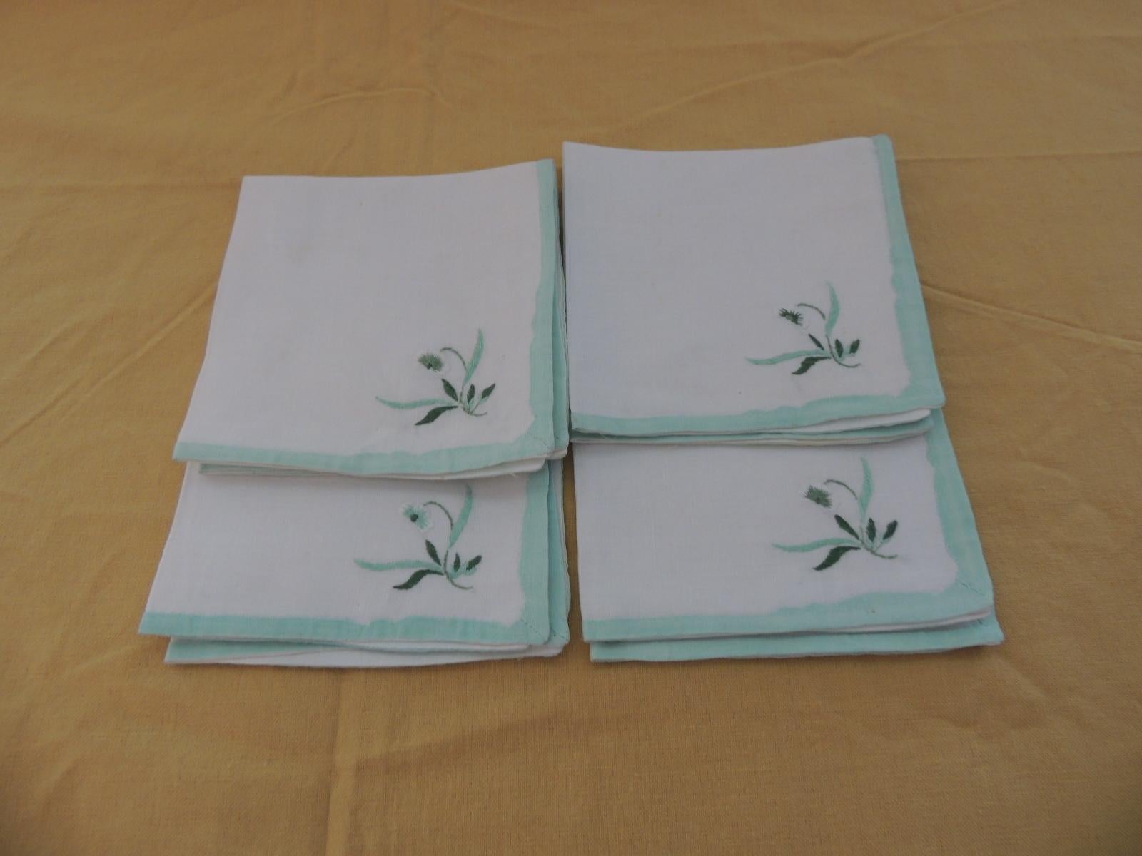 Vintage 100% linen embroidered set of 4 hand towels in white and green napkins
Italian
1980's
Size 10.5 x 10 x 0.03.