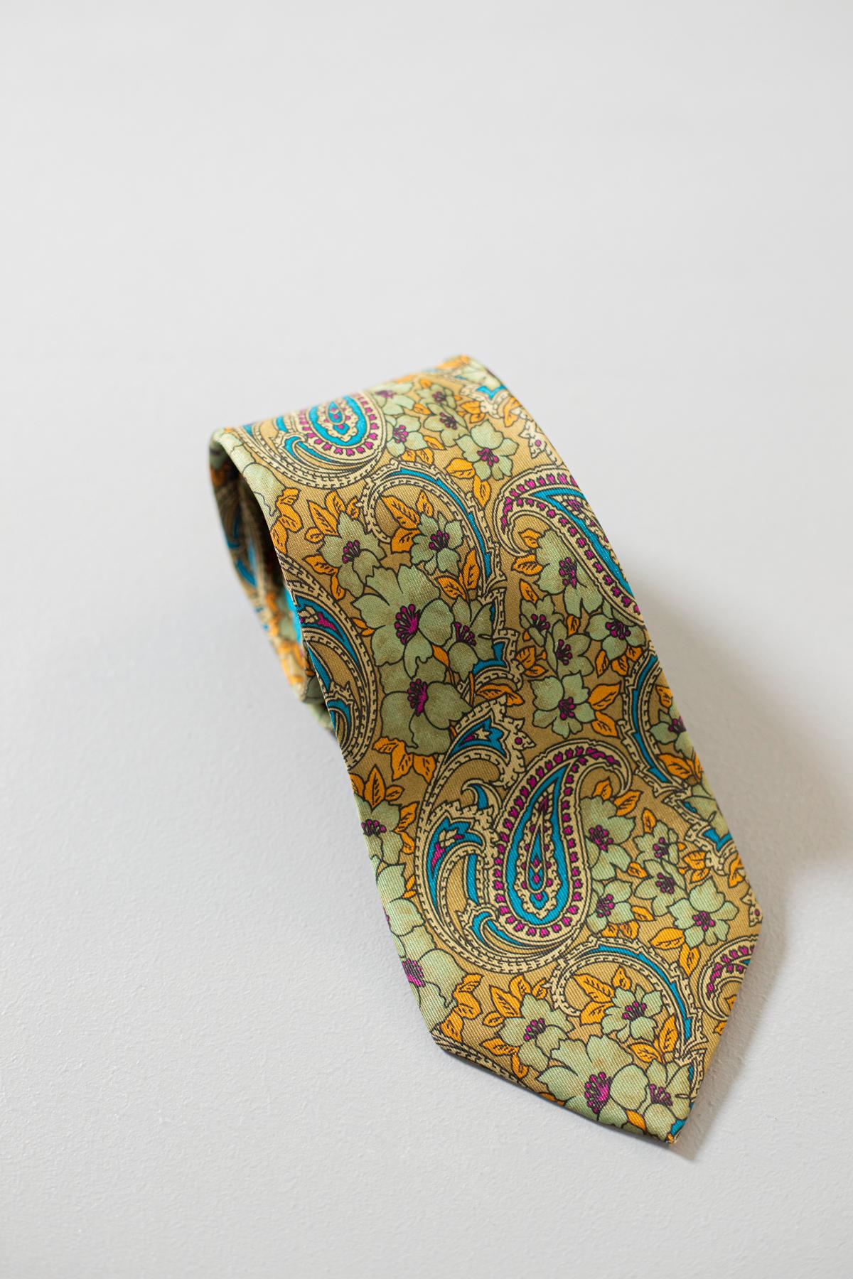 100 silk ties