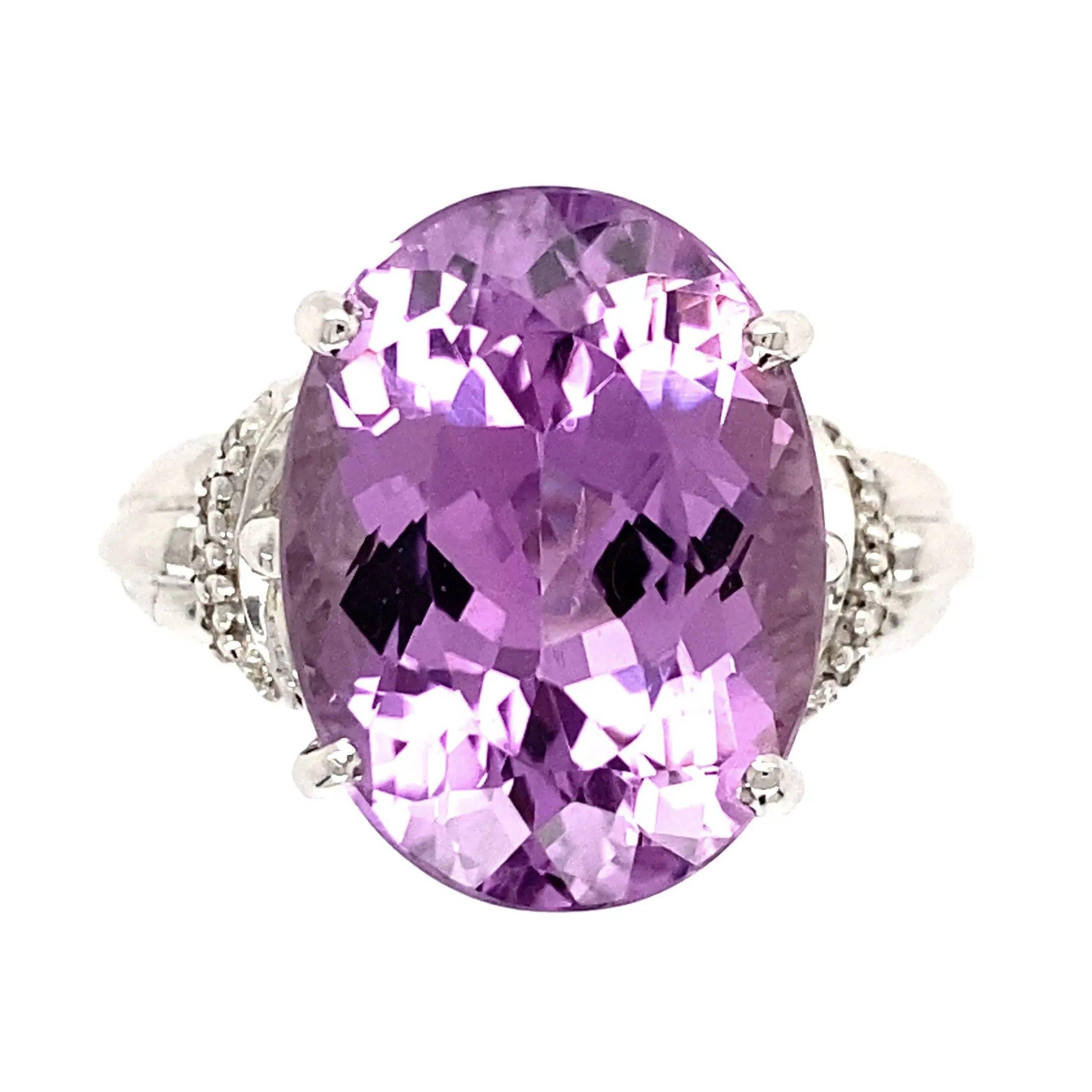 Modernist Vintage 10.09 Carat Oval Kunzite and Diamond Gold Solitaire Ring For Sale