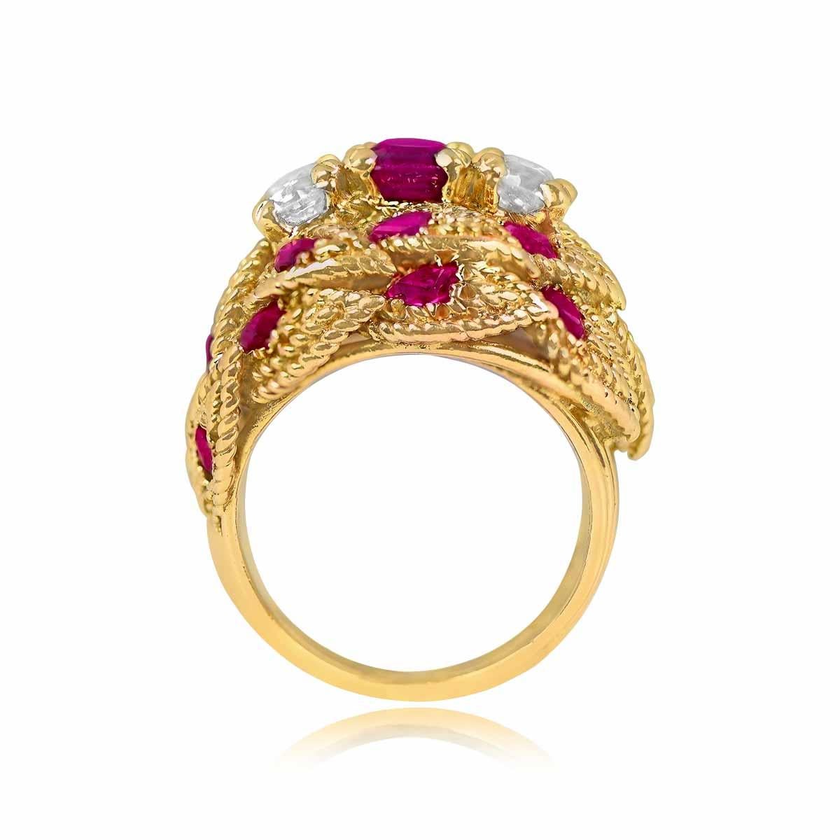 Vintage 1.00ct Cushion Cut Natural Ruby Engagement Ring, 18k Yellow Gold, France In Excellent Condition For Sale In New York, NY