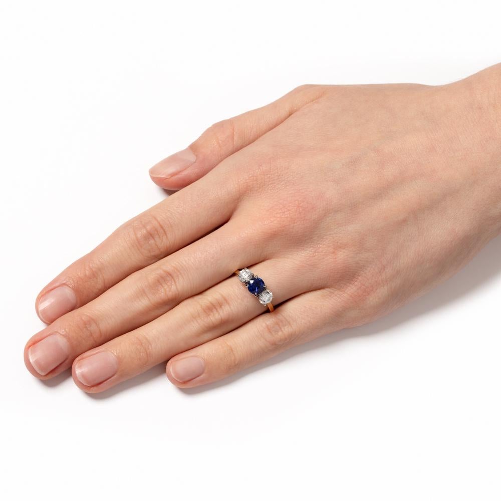 Donna Anello a trilogia con zaffiro e diamante da 1,00 ct, 1970 ca. in vendita