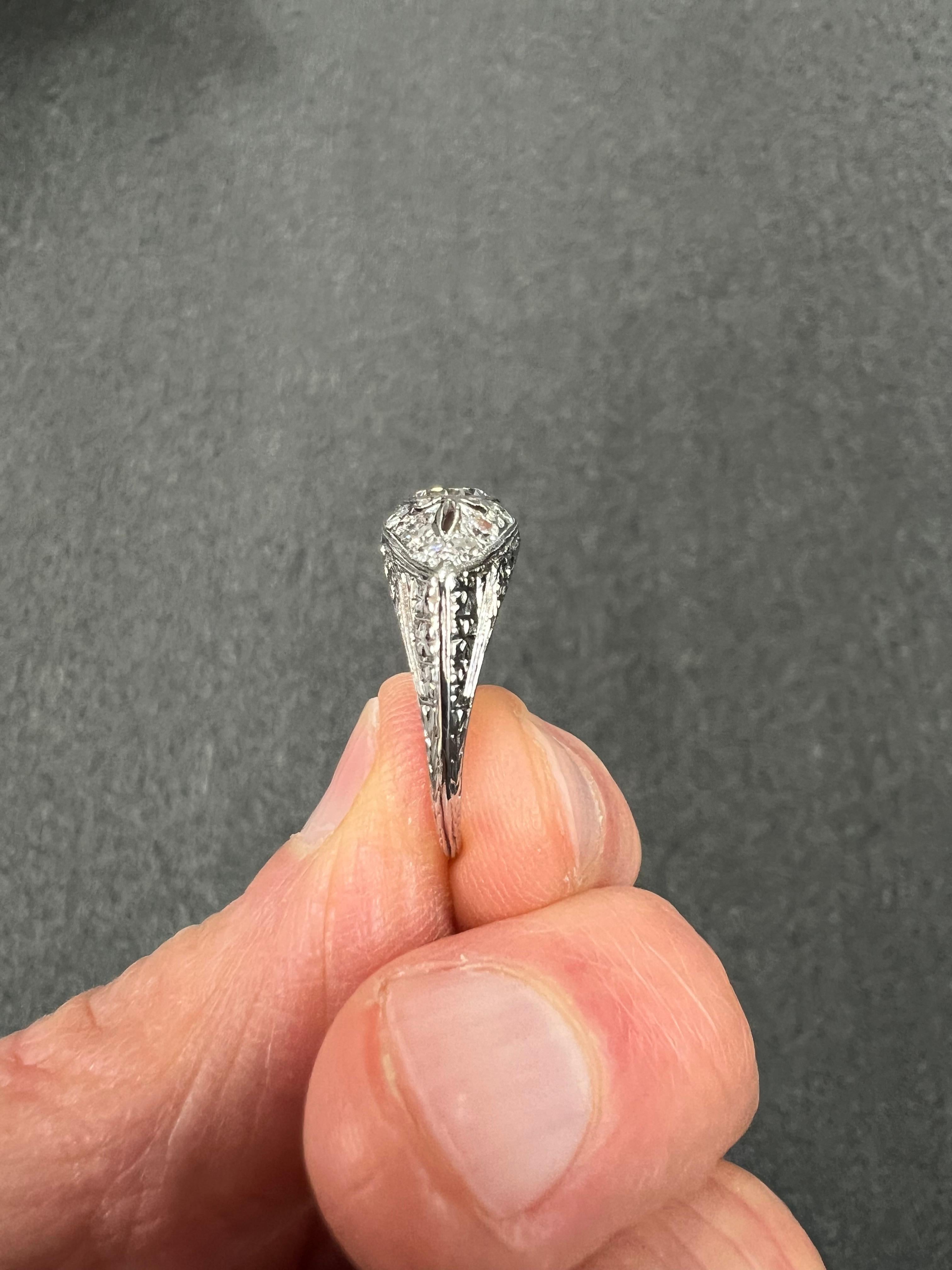 Women's or Men's Vintage 1.01 Ct TW  Diamond white Gold Platinum Engagement Ring Circa 1935